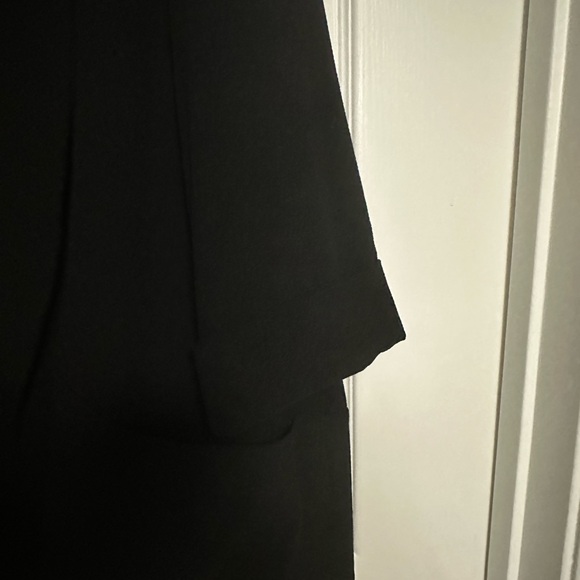 TIME & TRU women’s plus unlined blazer.XXL/20.  BLACK, lapels cuffed 3/4 sleeves - Picture 4 of 5